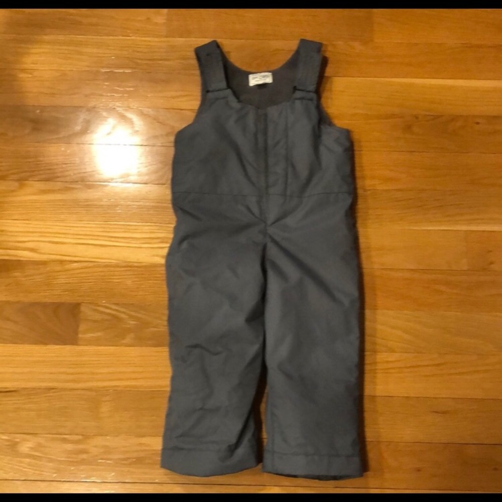 Place est. 1989 bib snow pants size 3T.
